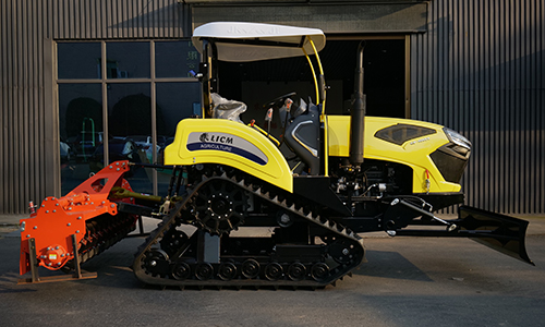 Crawler Tractors are the Dominant Force in Paddy Fields: CF Machinery Crawler Tractors Designed Specifically for Wet Land