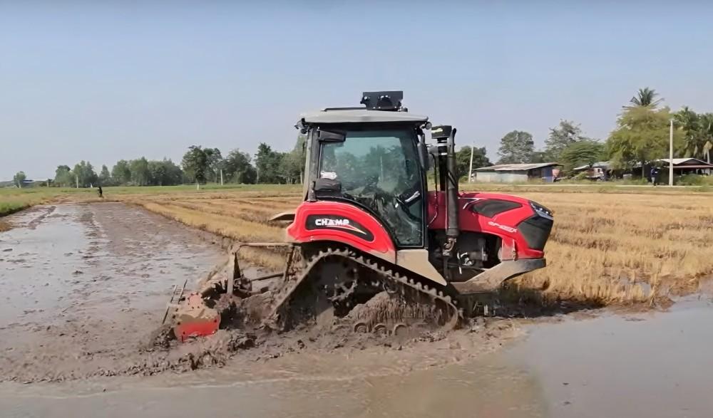 2025: The Global Crawler Tractor Revolution Has Begun|Engineered for Wetlands, Mountains & Sustainable Farming – Meet CF-802 & CF-1052X